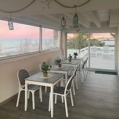 Bed & Breakfast Torre Azul Frontemare - 4*