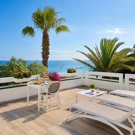 Torre Azul Frontemare - Bed & Breakfast 4*