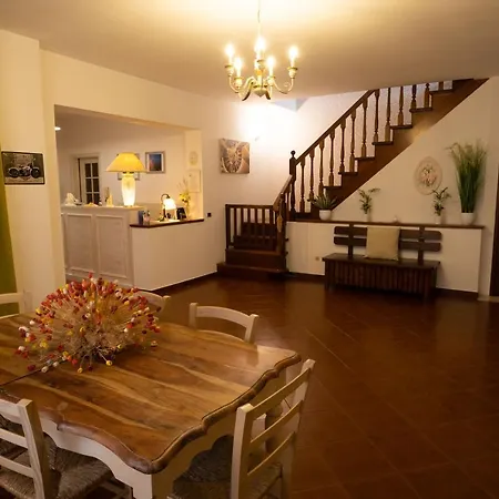 Oda ve Kahvaltı Torre Azul Frontemare -